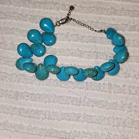 Turquoise adjustable bracelet with Clasp Closure Silver Chain. EUC - Picture 4 of 8